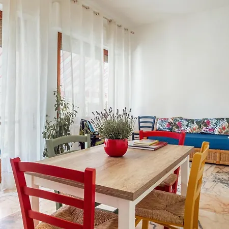 Lovely X5 W/ Terrace & Private Parking Appartement La Spezia