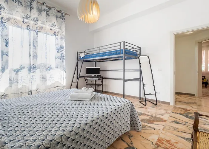 Lovely X5 W/ Terrace & Private Parking Apartman *